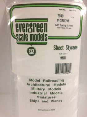 Evergreen Styrenplade, 0,50 mm m/ 1,0 mm V-riller, 15 x 30 cm