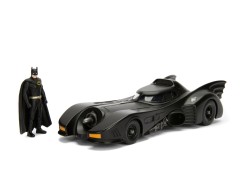 Batman-figur med 1989 Batmobile 1:24
