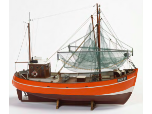 Billing Boats, rejekutteren Cux 87, træskrog, 1:33